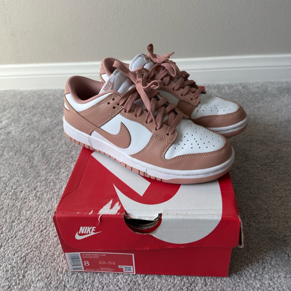 Women’s Nike dunk low